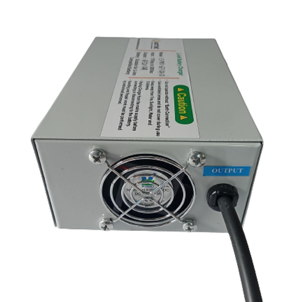 Quartet 16S Li-Ion Battery Charger | 67.2V 10A NMC Smart Charger with IEC-C13 Connector - Image 3