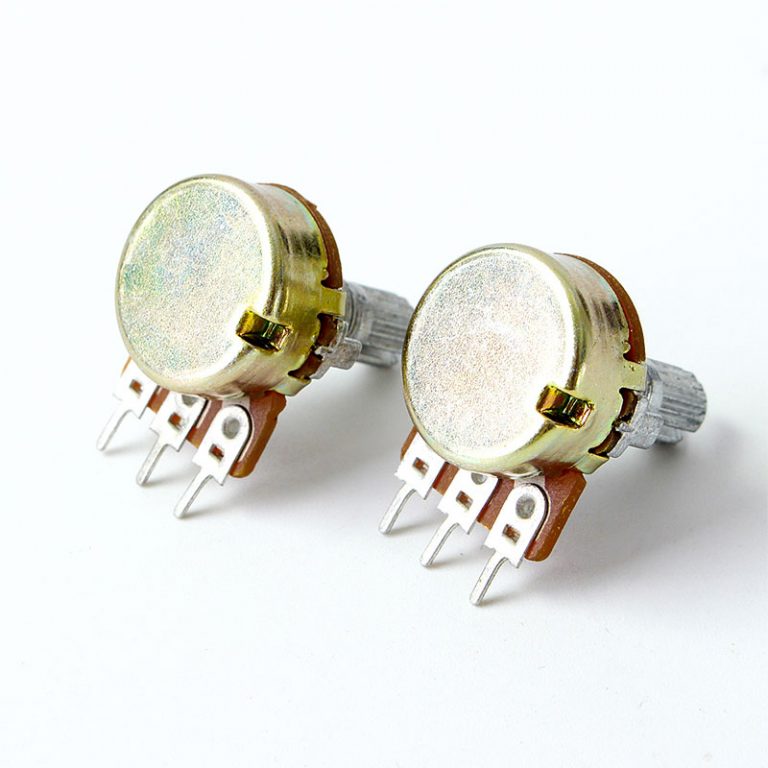 10kΩ 3-Pin Through Hole Rotary Potentiometer with 15mm Shaft (Pack of 3) - Image 2