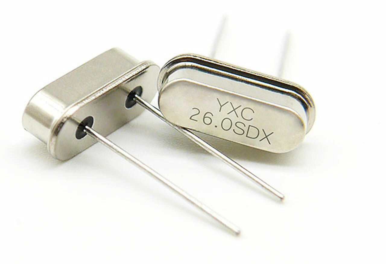 HC-49US 26 MHz Crystal Oscillator | 20pF | 20PPM | DIP Through-Hole